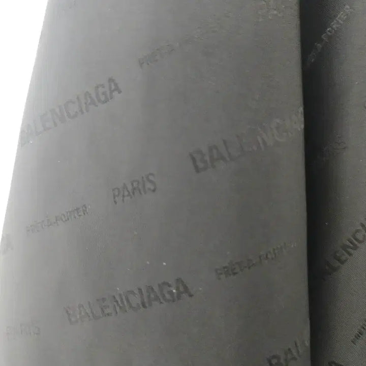 [BUNJANG] Balenciaga Pattern Logo Windbreaker Oversized Fit / [XS]발렌시아가 바람막이 패턴로고 오버핏