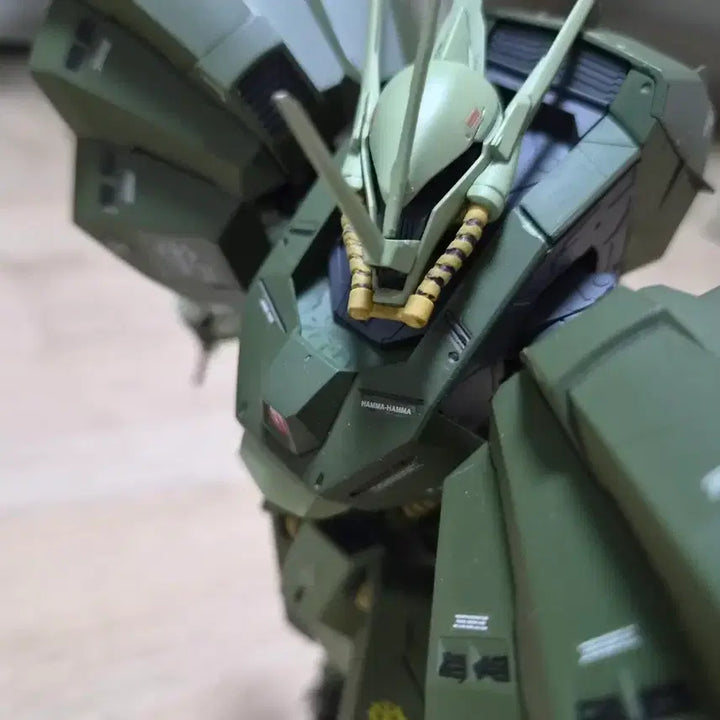 [BUNJANG] Bandai RE100 Hamma Hamma ZZ Gundam Plamodel Painted Complete] / 반다이 RE100 함마함마 ZZ건담 프라모델  도색완성품