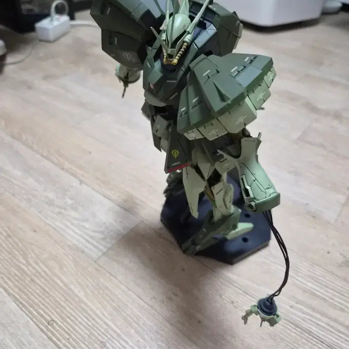 [BUNJANG] Bandai RE100 Hamma Hamma ZZ Gundam Plamodel Painted Complete] / 반다이 RE100 함마함마 ZZ건담 프라모델  도색완성품