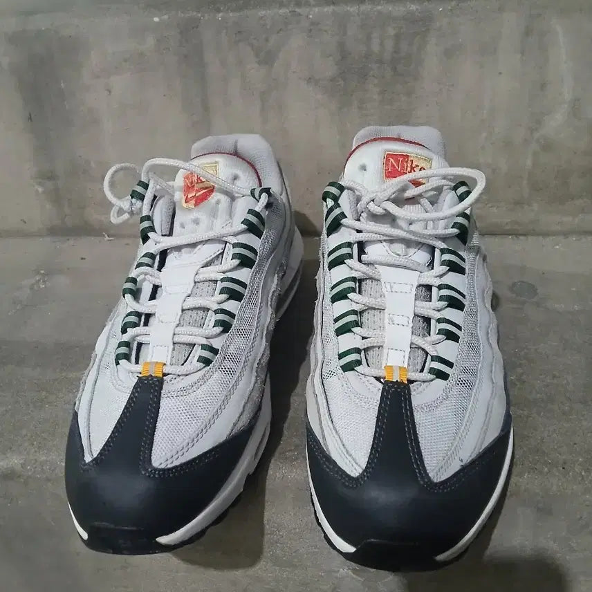 [BUNJANG] Nike Air Max 95 Premium Green Sneakers / 나이키 에어맥스 95 프레티넘 그린 운동화 [size 275mm]
