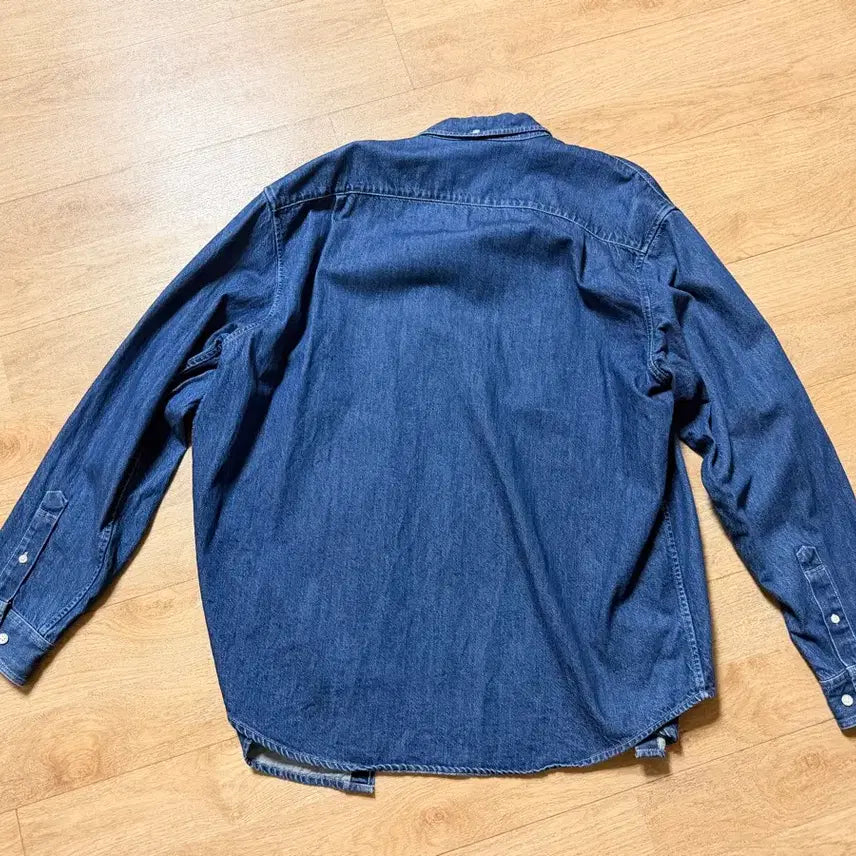 [BUNJANG] Supreme Small Box Shirt Denim (L) / 슈프림 스몰로고 박스 셔츠 데님 22FW (L)