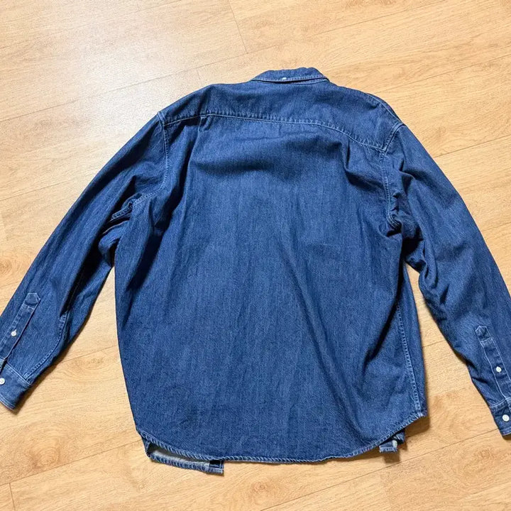[BUNJANG] Supreme Small Box Shirt Denim (L) / 슈프림 스몰로고 박스 셔츠 데님 22FW (L)