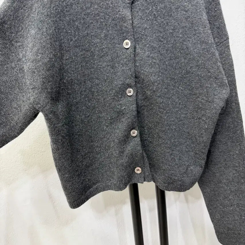 [BUNJANG] Miu Miu Back Logo Gray Cardigan 40 / 정품) 미우미우 신형 여성 백로고 그레이 가디건 40
