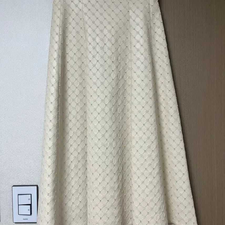 [SOLD OUT] (새상품)미샤 스커트 44사이즈 판매합니다