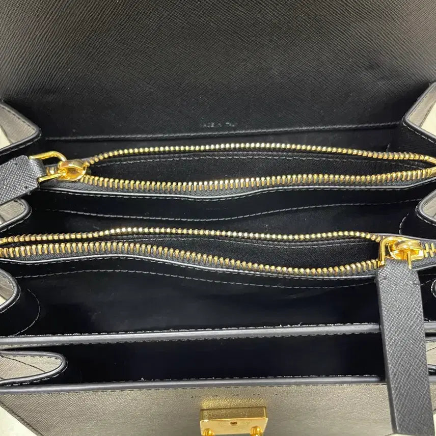 [BUNJANG] Marni Trunk Bag Medium Crossbody / 마르니 트렁크백 미듐