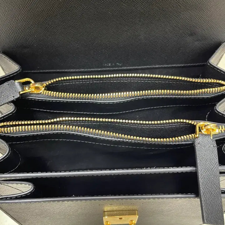 [BUNJANG] Marni Trunk Bag Medium Crossbody / 마르니 트렁크백 미듐
