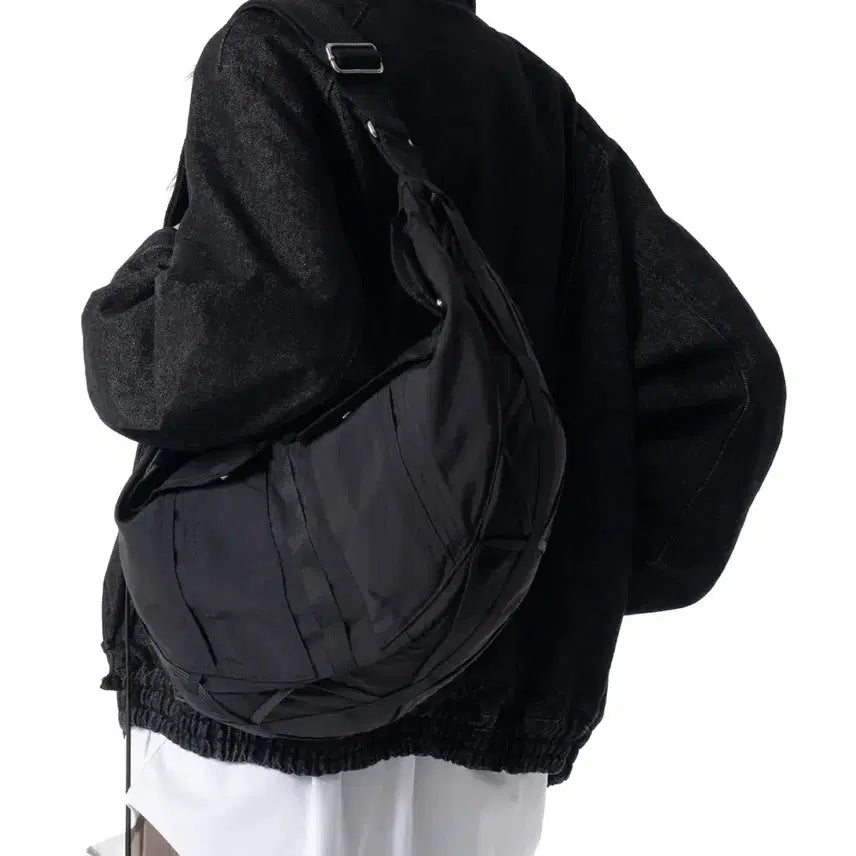 [BUNJANG] Iuga Makaras Tape Shoulder Bag Black / 이우가마카라스 테이프 숄더백 블랙 새상품