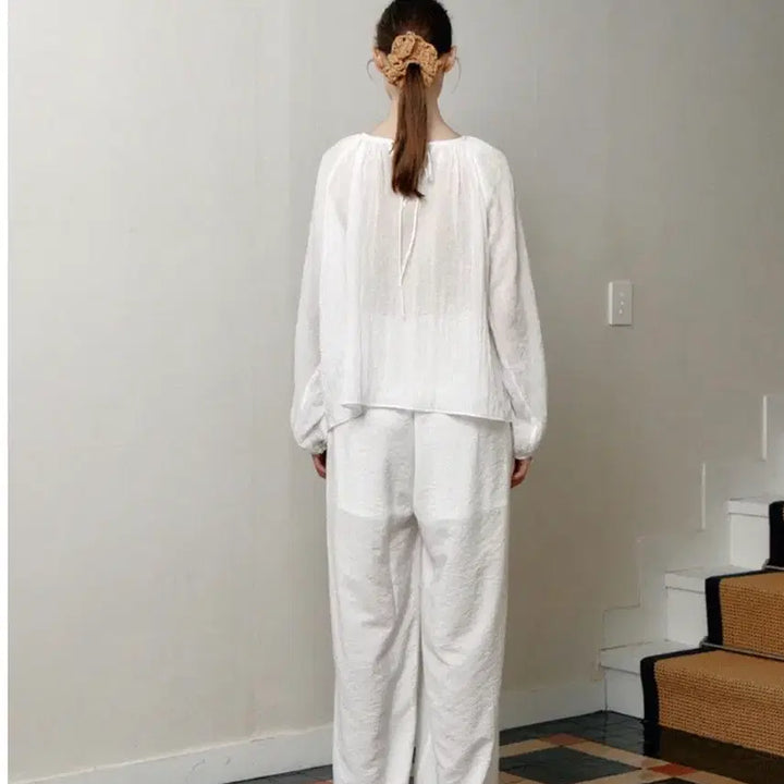 [BUNJANG] Drawstring Shearing Blouse (White) / 드로우스트링 시어링 블라우스(화이트)