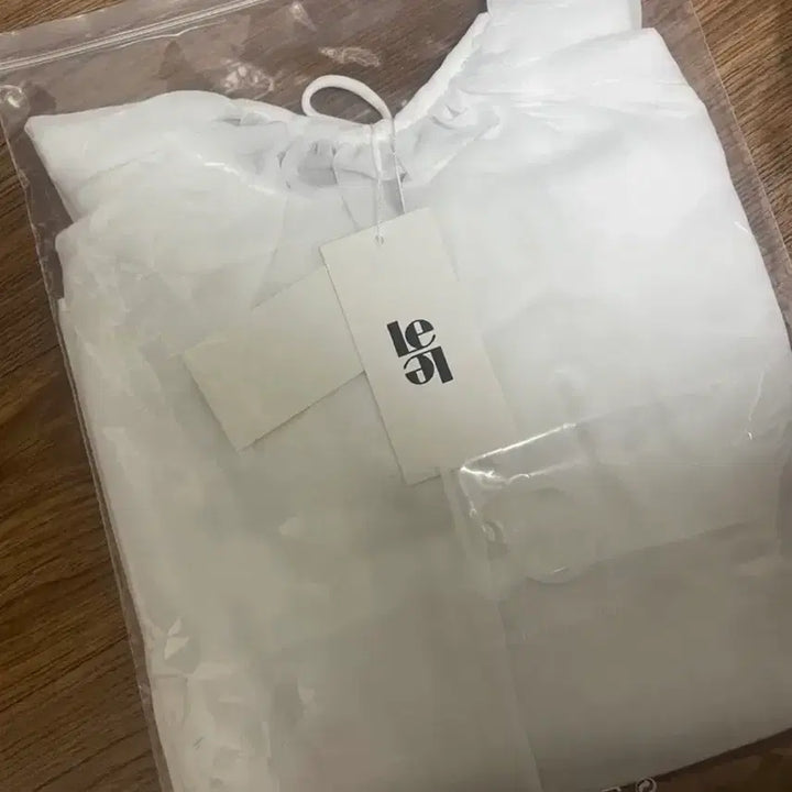 [BUNJANG] Drawstring Shearing Blouse (White) / 드로우스트링 시어링 블라우스(화이트)