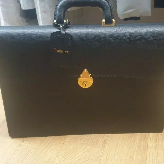 [BUNJANG] Burberry Briefcase Crossbody Bag / 버버리 서류가방 크로스백 남자가방