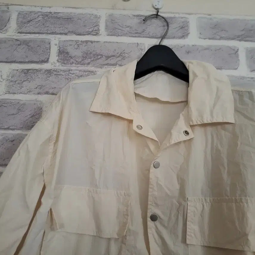 [BUNJANG] Light Beige Unlined Windbreaker Jacket / 연베이지 바람막이 홑겹자켓/알뜰한여우