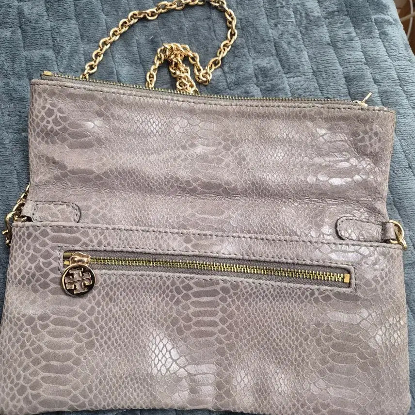 [BUNJANG] Tory Burch Snake Embossed Crossbody Bag / 토리버치 뱀피 크로스백