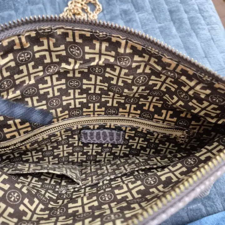 [BUNJANG] Tory Burch Snake Embossed Crossbody Bag / 토리버치 뱀피 크로스백