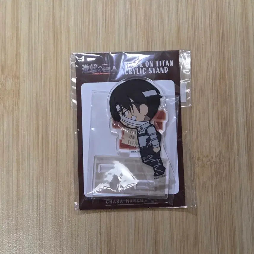 [BUNJANG] Attack on Titan Levi Acrylic Stand / 진격의 거인 리바이 아크릴 스탠드