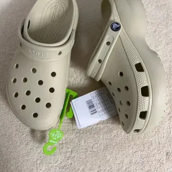 [BUNJANG] Crocs Platform Clog Beige (206750-2Y2) / M6/W8크록스 플랫폼클로그 베이지250사이즈(206750-2Y2)