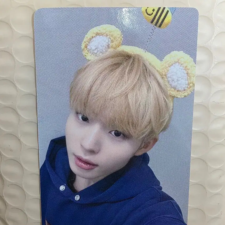 [BUNJANG] Kikflips Jump Up Kaju Honey Bee Photocard / 킥플립 점프업 미공포  케이주 꿀벌 포카 판매