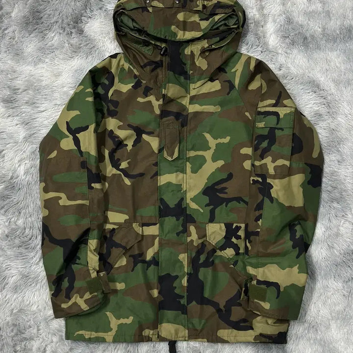 [BUNJANG] US Army 1st Gen Woodland Gore-Tex Field Jacket / 미군 1세대 우드랜드 고어텍스 야상 자켓
