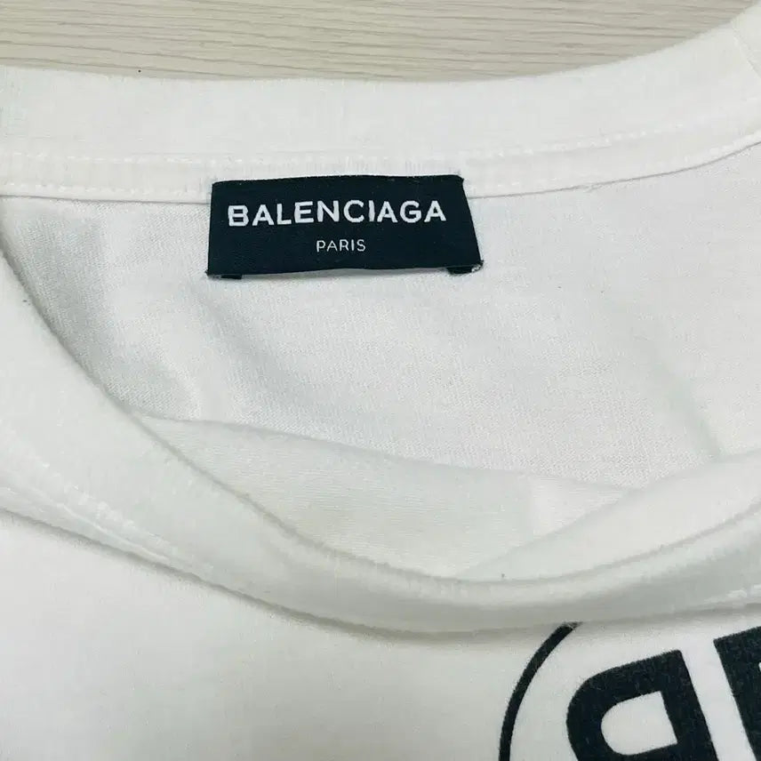 [BUNJANG] Supreme, Balenciaga, and Ambush T-shirts Bundle / 슈프림 크롭 티셔츠외 4종