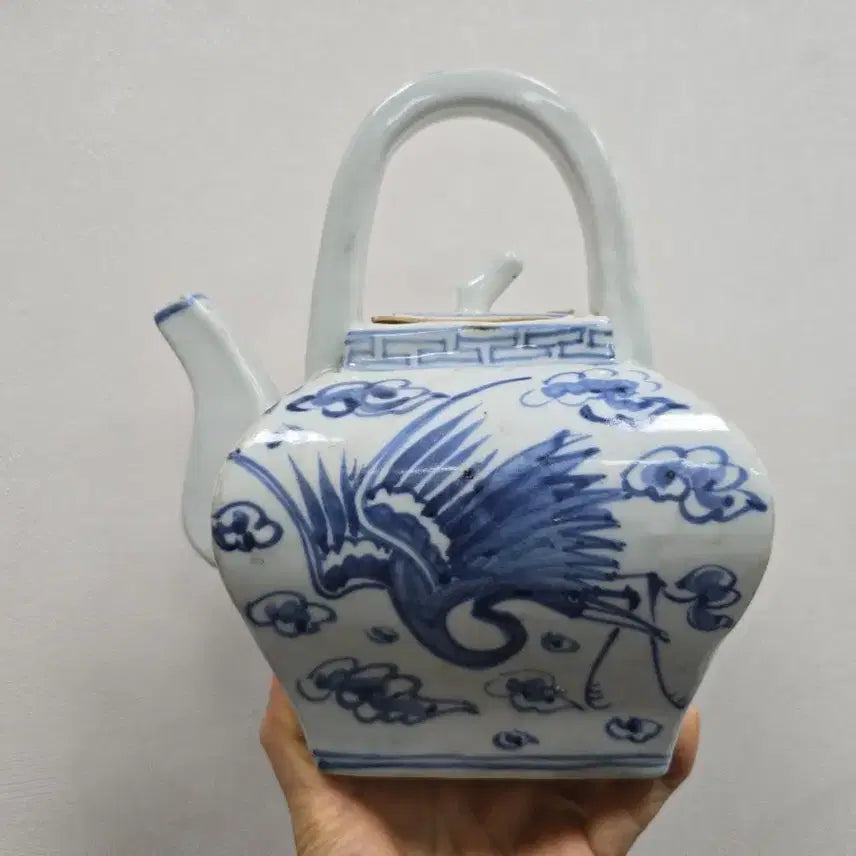 [BUNJANG] Antique Blue and White Porcelain Cloud and Crane Square Teapot / 골동품 청화백자 운학문 사각 주전자