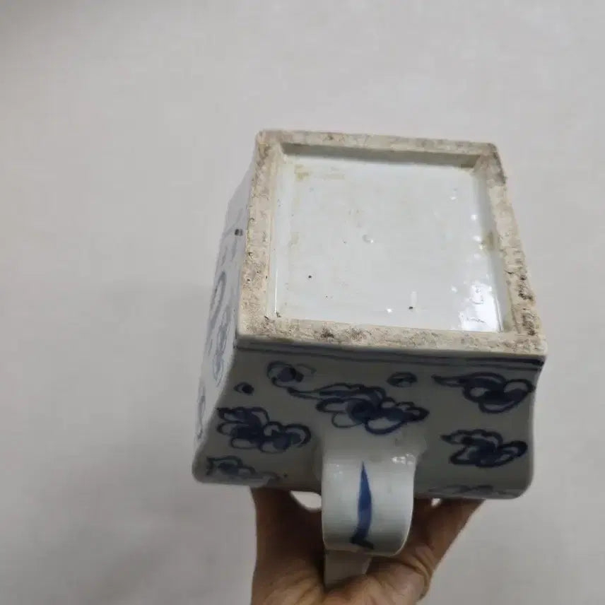 [BUNJANG] Antique Blue and White Porcelain Cloud and Crane Square Teapot / 골동품 청화백자 운학문 사각 주전자