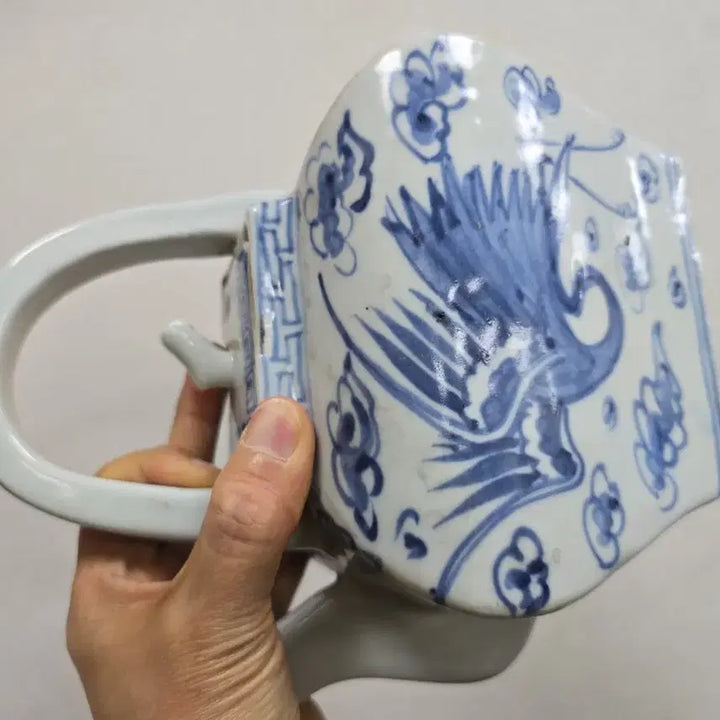 [BUNJANG] Antique Blue and White Porcelain Cloud and Crane Square Teapot / 골동품 청화백자 운학문 사각 주전자