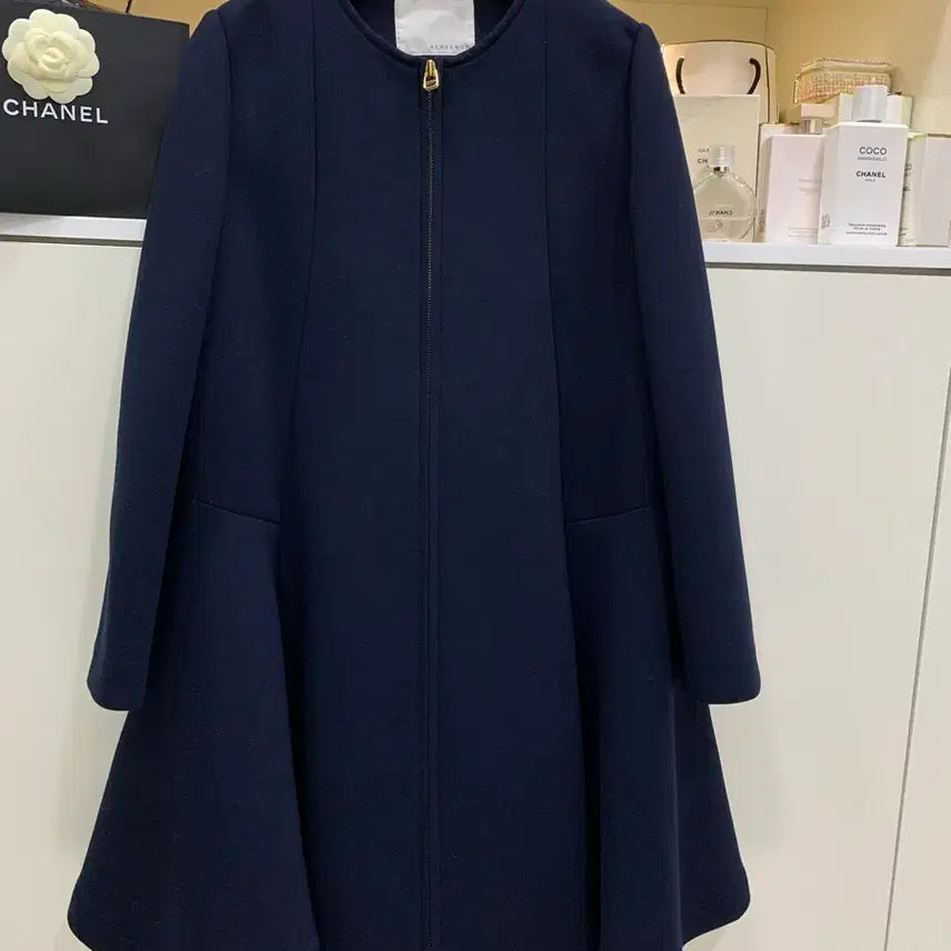[BUNJANG] Lenibon Peplum Zip-Up Jacket / 레니본 페플럼 집업자켓(55-66)