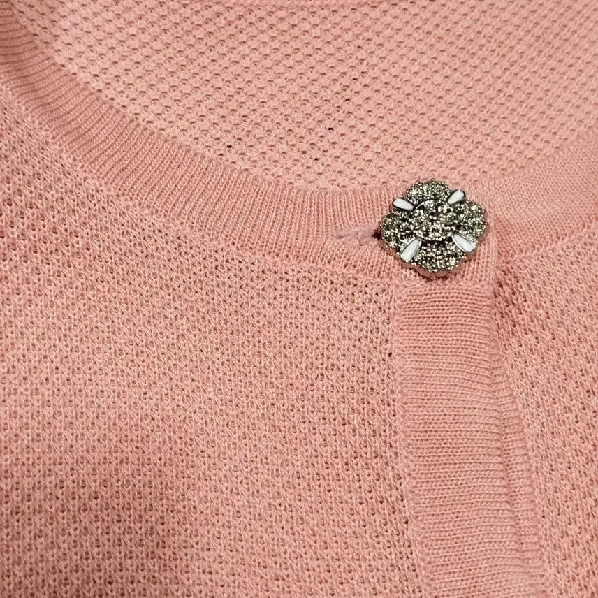 [BUNJANG] Cropped Cardigan with Business Buttons / 비즈단추 크롭 가디건
