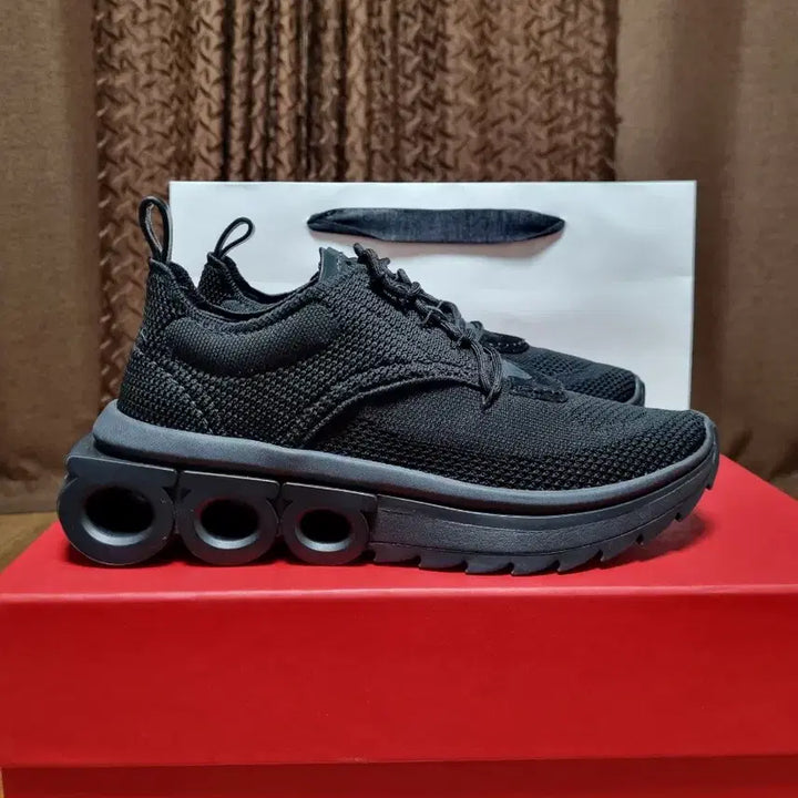 [BUNJANG] Ferragamo Knit Sneakers - Black - Women&