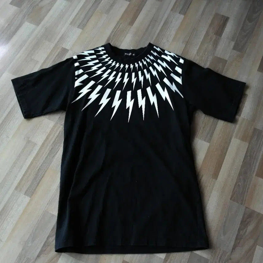 [BUNJANG] Neil Barrett Logo T-Shirt / 닐 바렛티셔츠/95사이즈/최상급