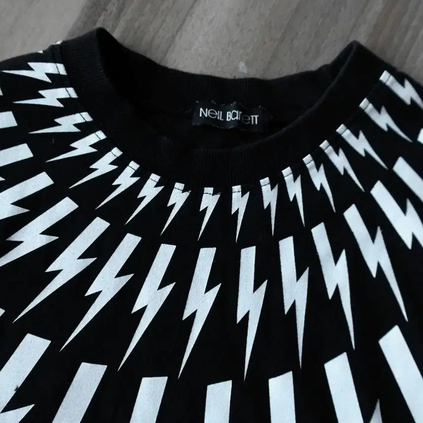 [BUNJANG] Neil Barrett Logo T-Shirt / 닐 바렛티셔츠/95사이즈/최상급