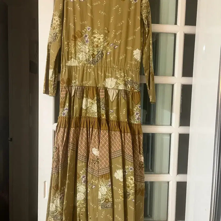 [SOLD OUT] 수제 꽃 수 레이스 플라워 롱 원피스(66-77가능)
