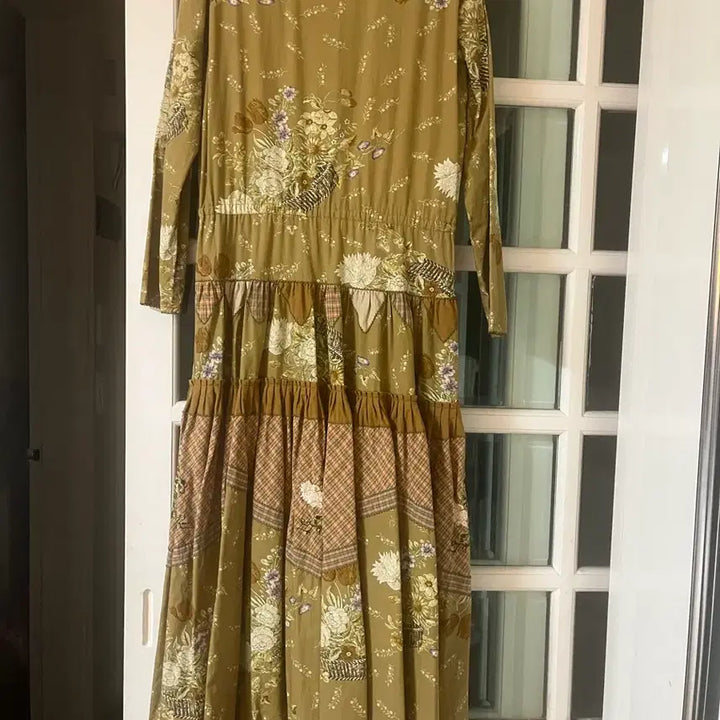 [SOLD OUT] 수제 꽃 수 레이스 플라워 롱 원피스(66-77가능)