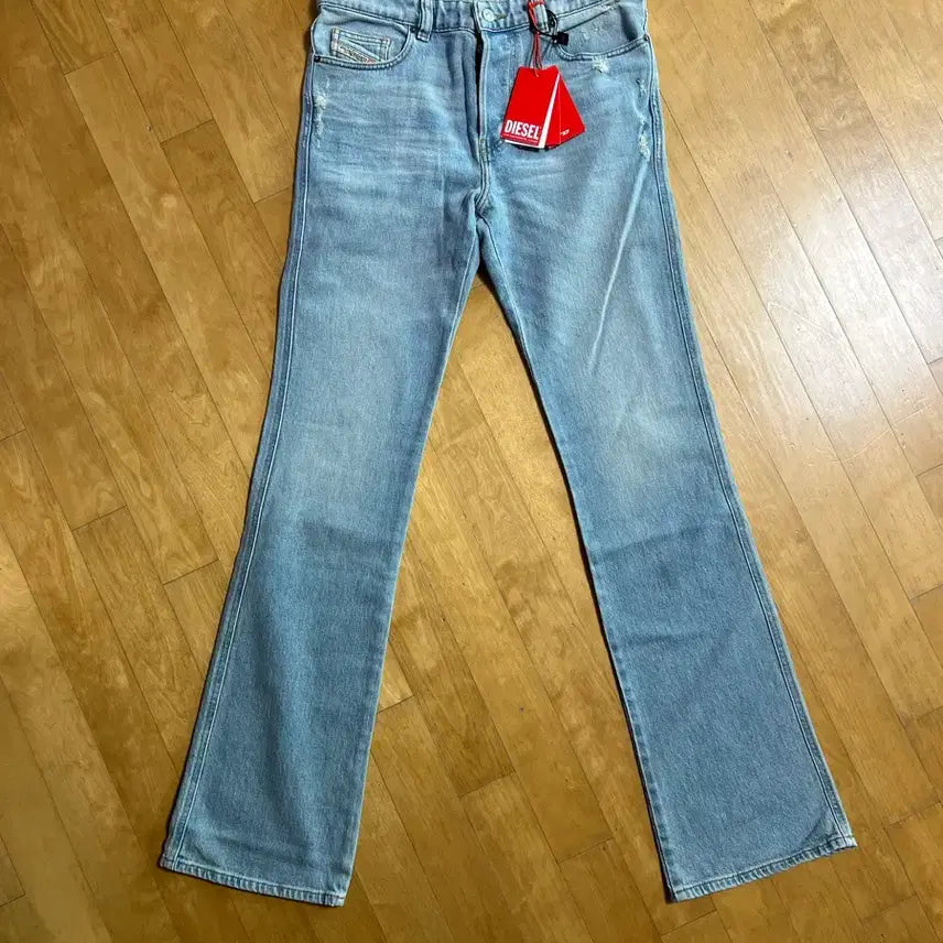 [BUNJANG] Diesel D-Buck Bootcut Jeans / 디젤 D-buck 부츠컷 09H39 W29 L32 새상품