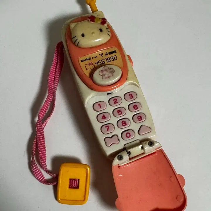 [BUNJANG] Hello Kitty Telephone Vintage Toy / 헬로키티 전화기 휴대폰 핸드폰 고전완구