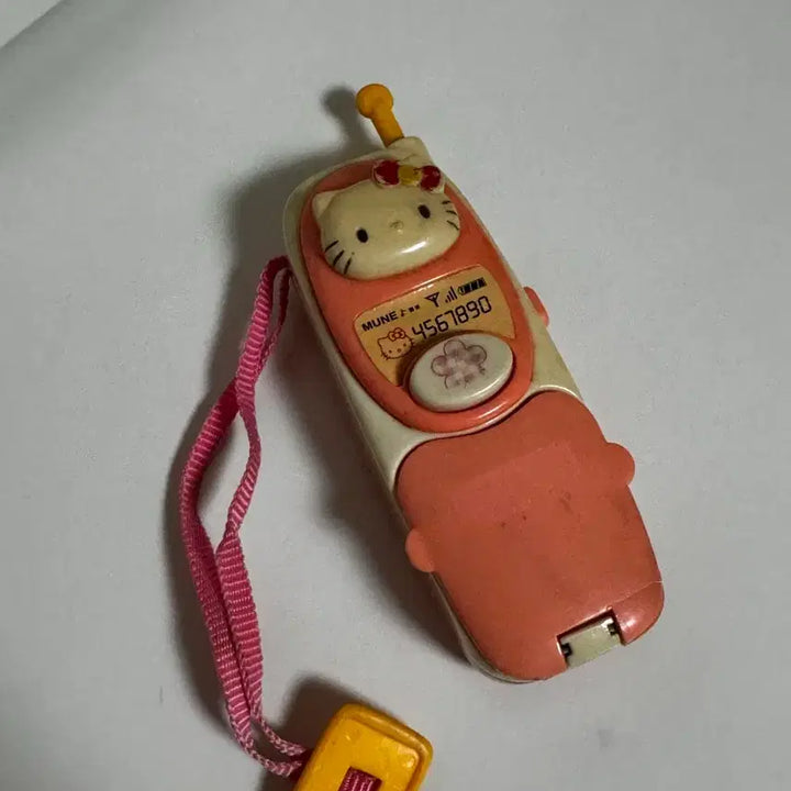 [BUNJANG] Hello Kitty Telephone Vintage Toy / 헬로키티 전화기 휴대폰 핸드폰 고전완구