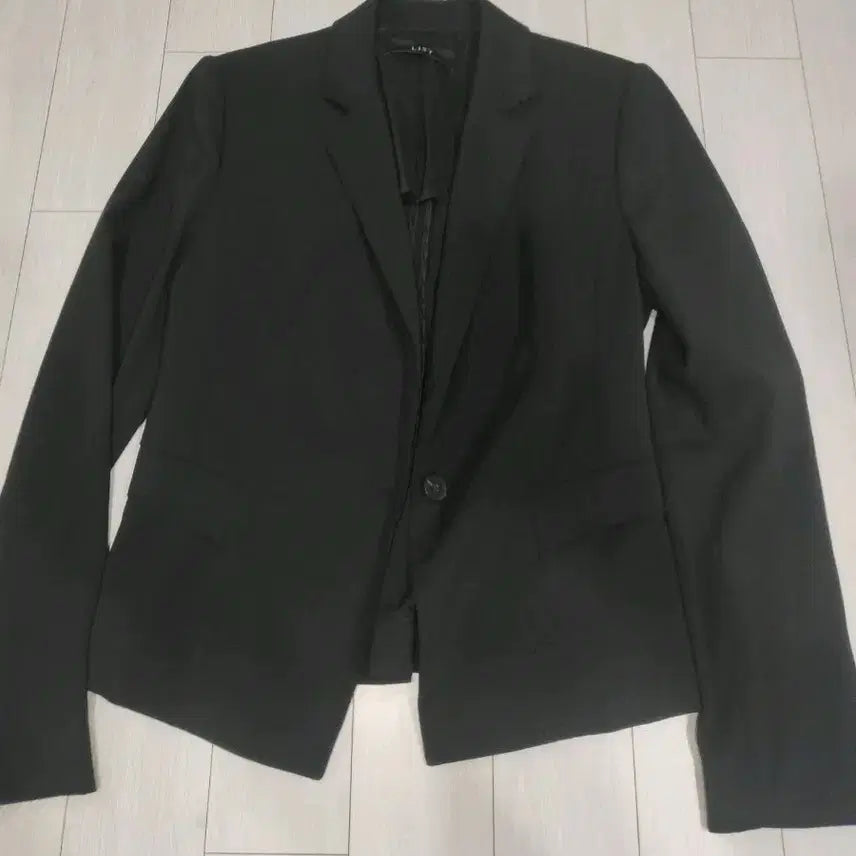 [SOLD OUT] LIST 블랙 여성 자켓 55