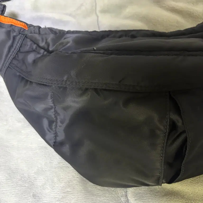 [BUNJANG] Porter Yoshida Tanker Waist Bag Black / porter 요시다 포터 탱커 웨이스트백 힙색 블랙