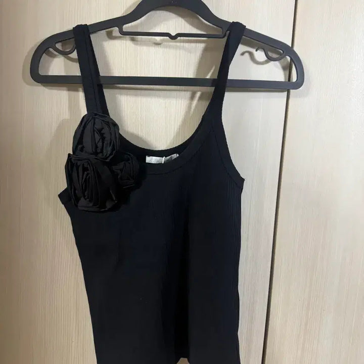 [BUNJANG] Zara Floral Ribbed Tank Top / 자라 zara 플라워 리브드 나시 탑