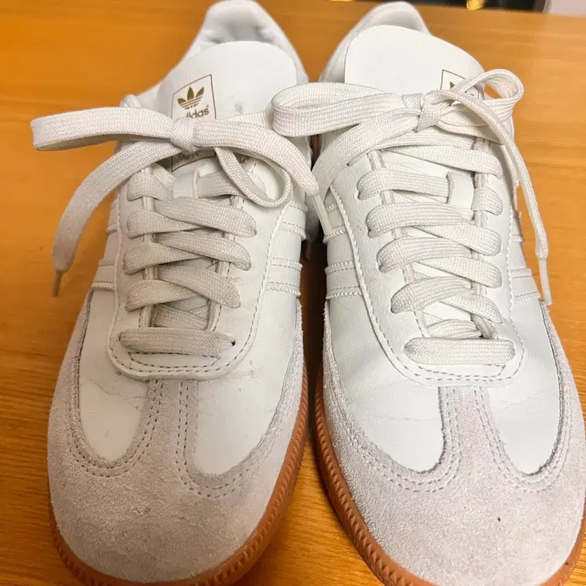 [BUNJANG] Kiss Samba 230 Sneakers / 키스 삼바 230