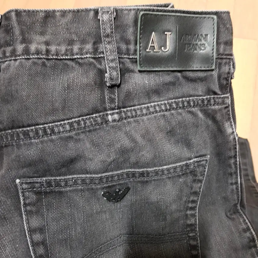 [BUNJANG] Giorgio Armani Black Washed Denim Jeans Size 32 / 32 / 아르마니 진/ 흑청데님 / 420-330