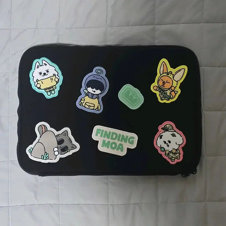 [BUNJANG] TXT (Tomorrow X Together) Finding MOA Tablet/Laptop Pouch / 원가양도) 투바투 뿔바투 팝업 태블릿 노트북 파우치 파인딩모아 굿즈 엠디