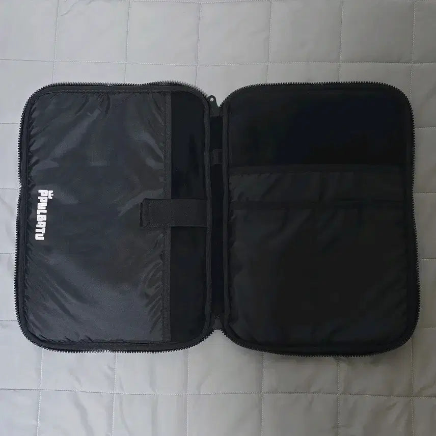 [BUNJANG] TXT (Tomorrow X Together) Finding MOA Tablet/Laptop Pouch / 원가양도) 투바투 뿔바투 팝업 태블릿 노트북 파우치 파인딩모아 굿즈 엠디