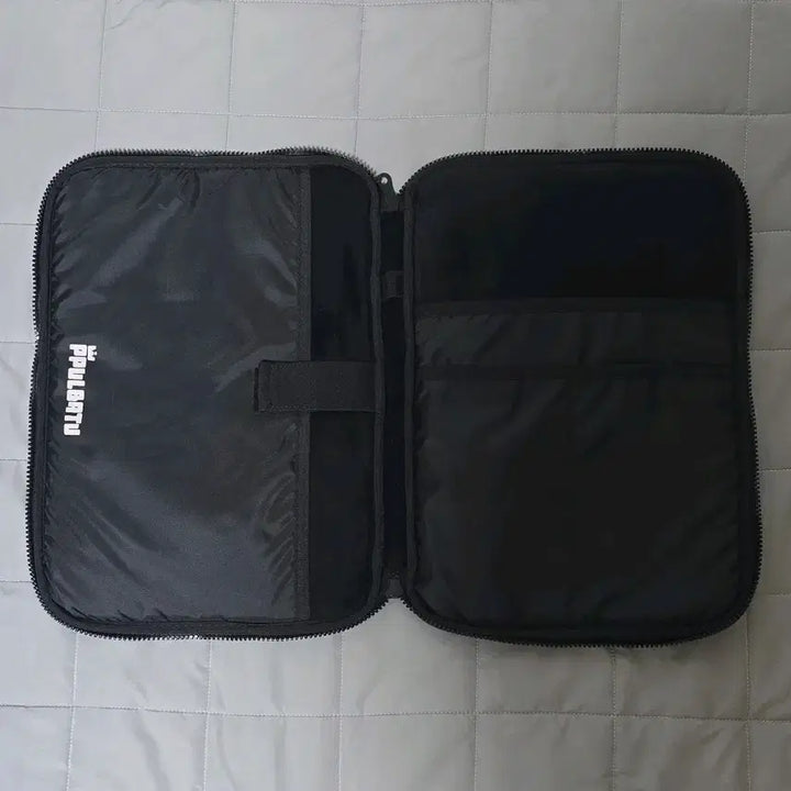 [BUNJANG] TXT (Tomorrow X Together) Finding MOA Tablet/Laptop Pouch / 원가양도) 투바투 뿔바투 팝업 태블릿 노트북 파우치 파인딩모아 굿즈 엠디