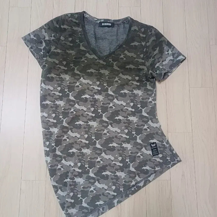 [SOLD OUT] 버커루 언바란스 트위스터반팔티
