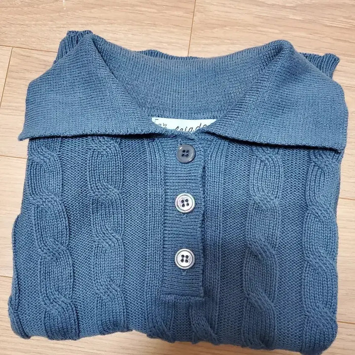 [BUNJANG] Pale Jade Henry Neck Knit Blue / 페일제이드 헨리넥 니트 블루