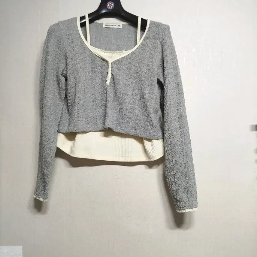 [SOLD OUT] 모어댄라이크 레이어드 티셔츠