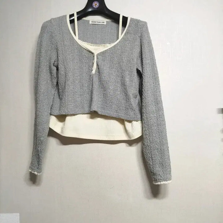 [SOLD OUT] 모어댄라이크 레이어드 티셔츠