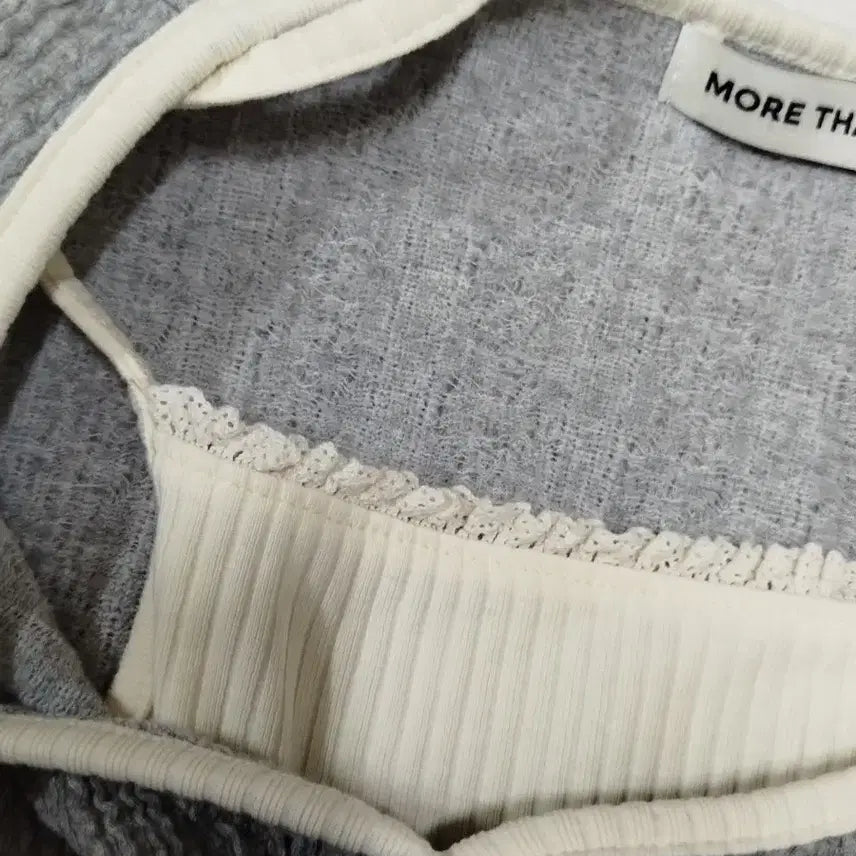 [SOLD OUT] 모어댄라이크 레이어드 티셔츠