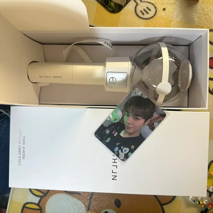 [SOLD OUT] 박지훈 응원봉 뽑봉 개봉미사용 양도 포카포함 위드뮤