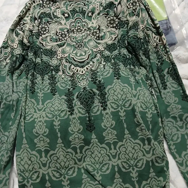 [BUNJANG] Vanilla Sugar Floral Print T-Shirt / 바닐라슈가 플라워티셔츠